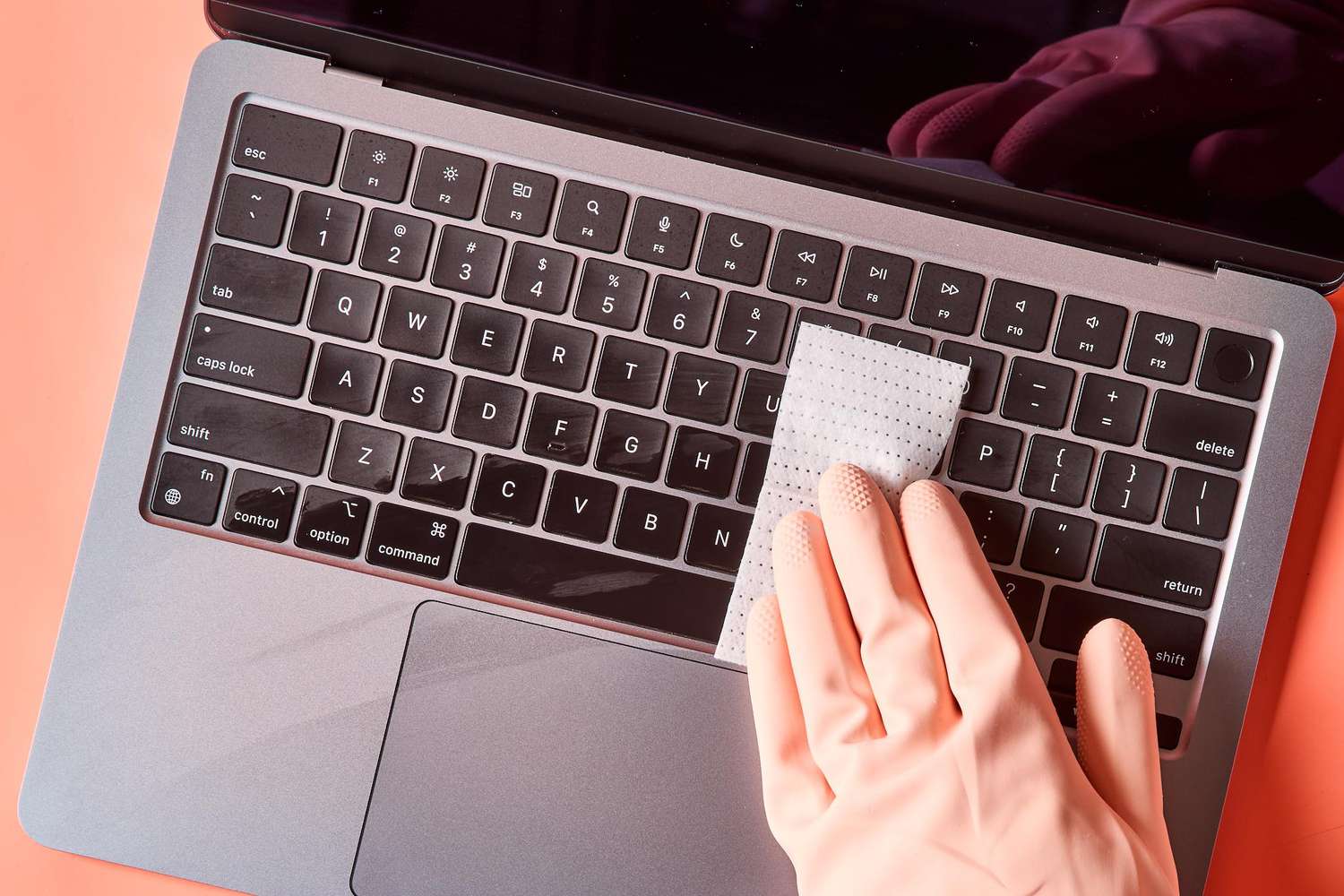 How to Remove Keyboard Caps to Clean Them (Step-by-Step Guide)