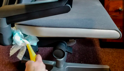 How to Clean Your Home Office Chair, No Matter the Material